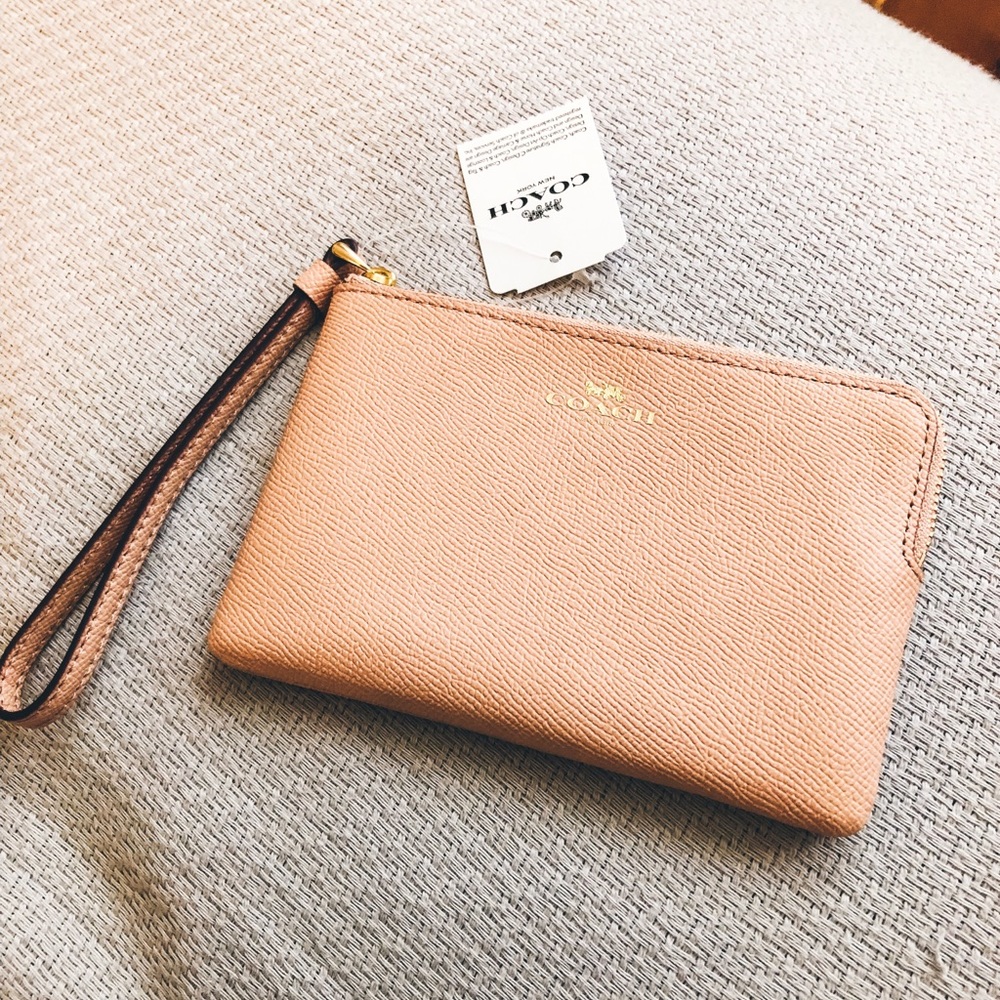Coach Wristlet - Nude/Pink